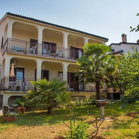 6984a Apartament *