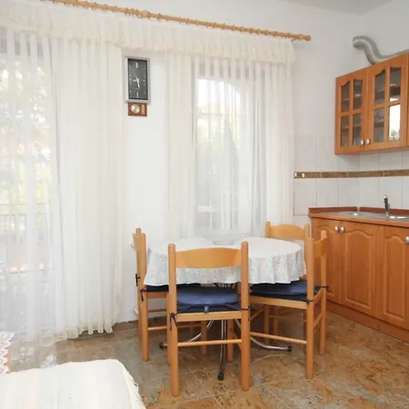 Apartament 6984a *